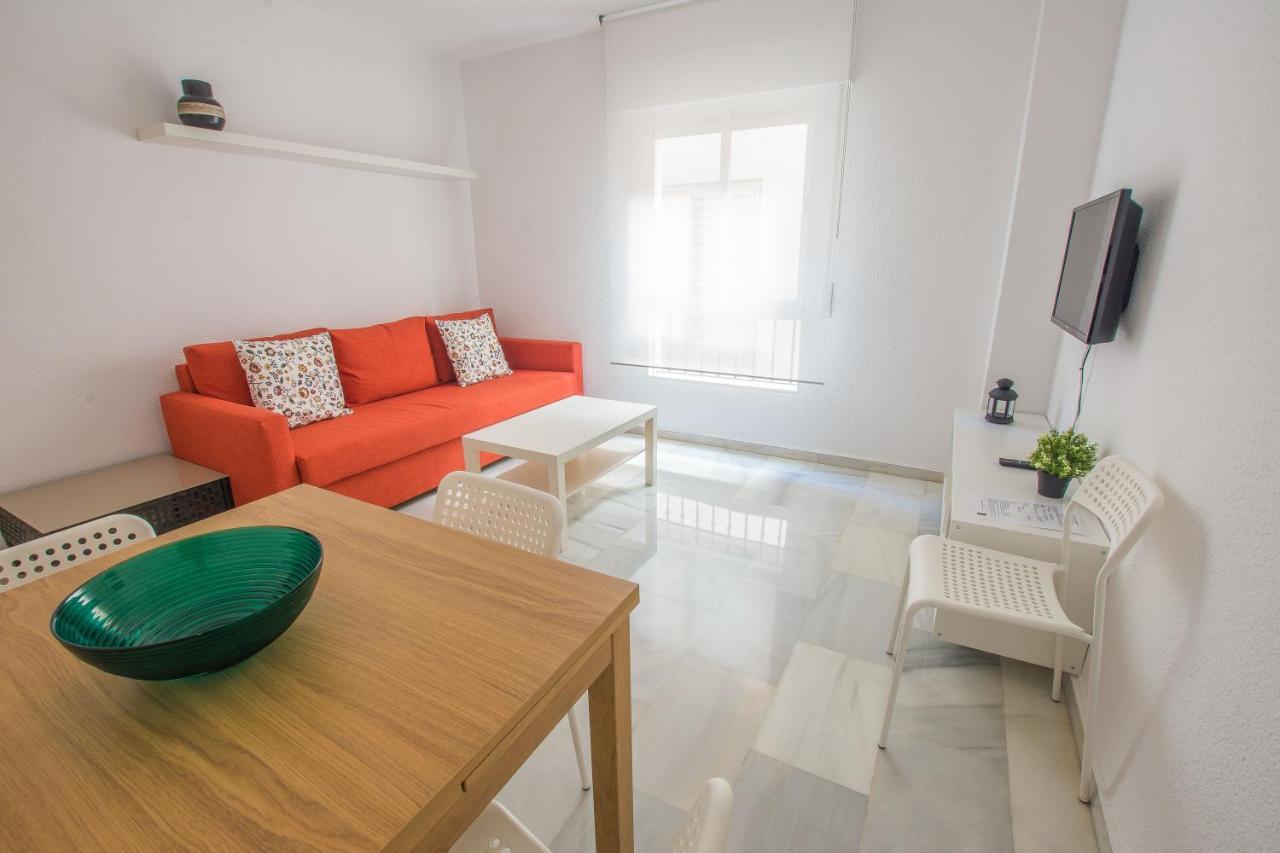 Qh Puerta Real Apartment Granada Exterior photo